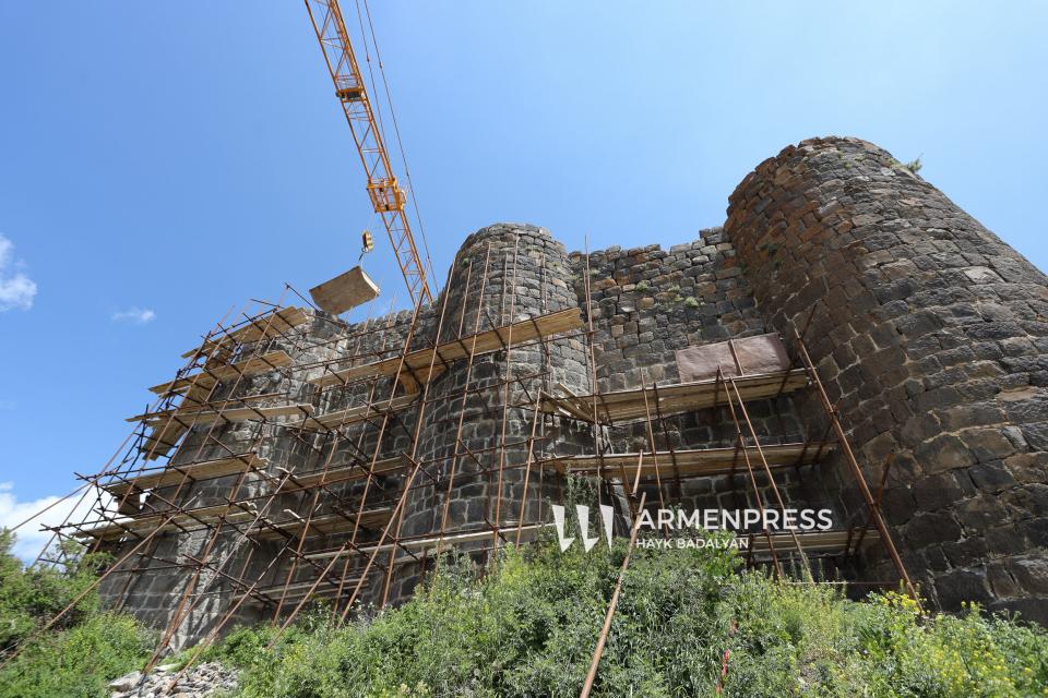 Ամբերդ ամրոցի վթարային հատվածների ամրակայման և տարածքի բարեկարգման աշխատանքները