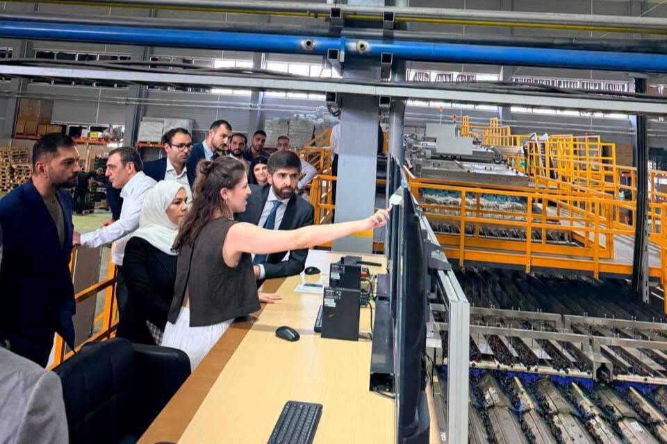 UAE businesses explore opportunities to import fresh vegetables, flowers and mineral water from Armenia