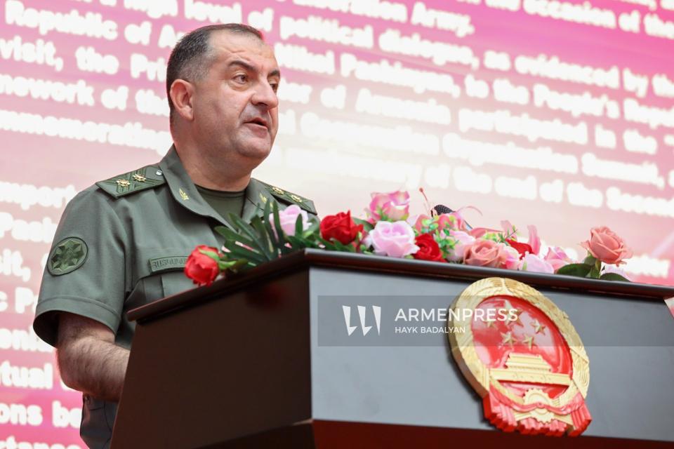 Հայ-չինական հարաբերությունները գտնվում են քաղաքական երկխոսության բարձր մակարդակի վրա՝ ստանալով ռազմավարական բնույթ. ՀՀ ԶՈւ գլխավոր շտաբի պետ