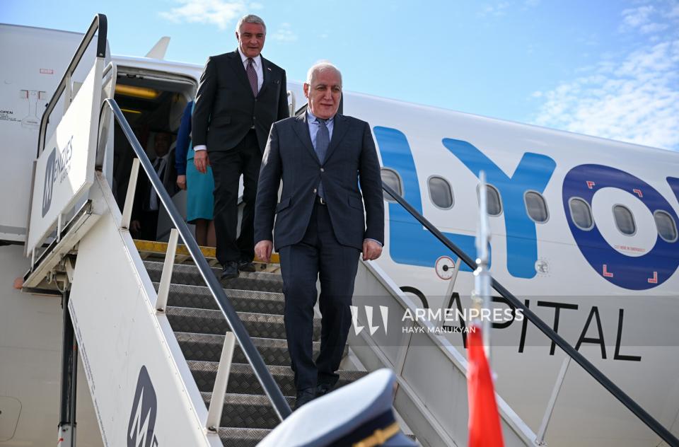 President Vahagn Khachaturyan begins official visit to Czech Republic