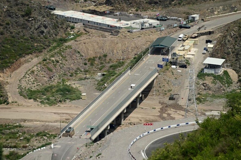 Հակարիի կամրջի մոտ ադրբեջանցիների՝ իբր առաջ գալու փորձի մասին լուրը իրականությանը չի համապատասխանում