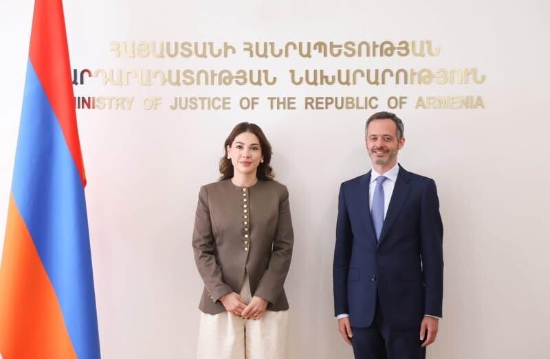 Srbouhi Galian a reçu le nouvel ambassadeur de France en Arménie