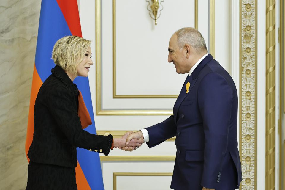Pashinyan meets with White House Faith Office Senior Advisor Paula White-Cain