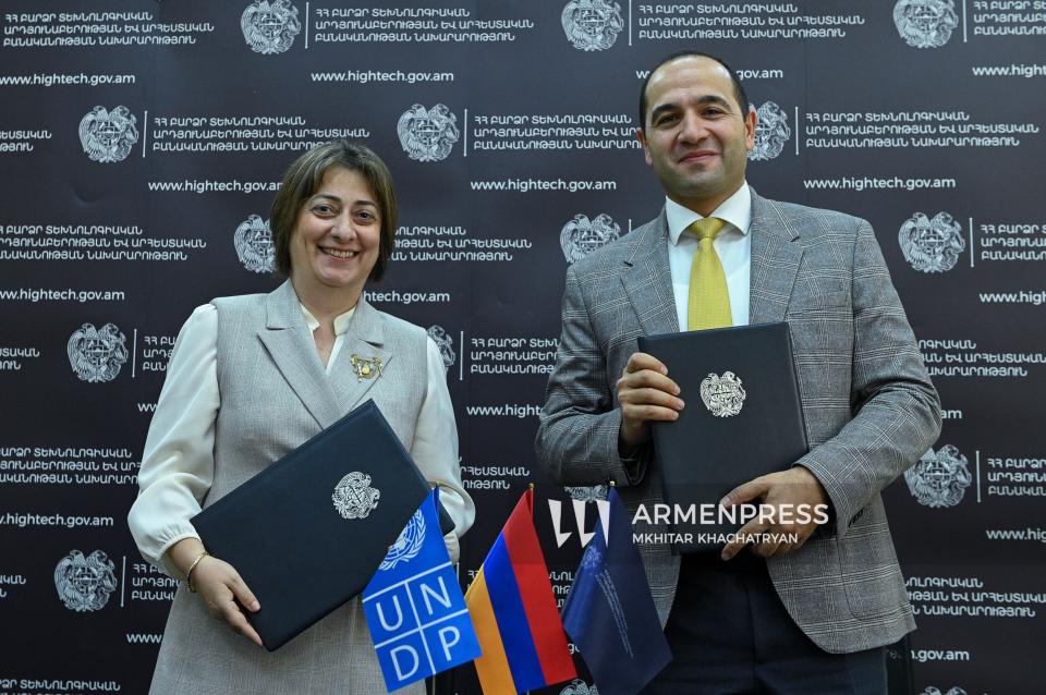 Armenia’s high-tech ministry, UNDP sign memorandum on digital skills and AI