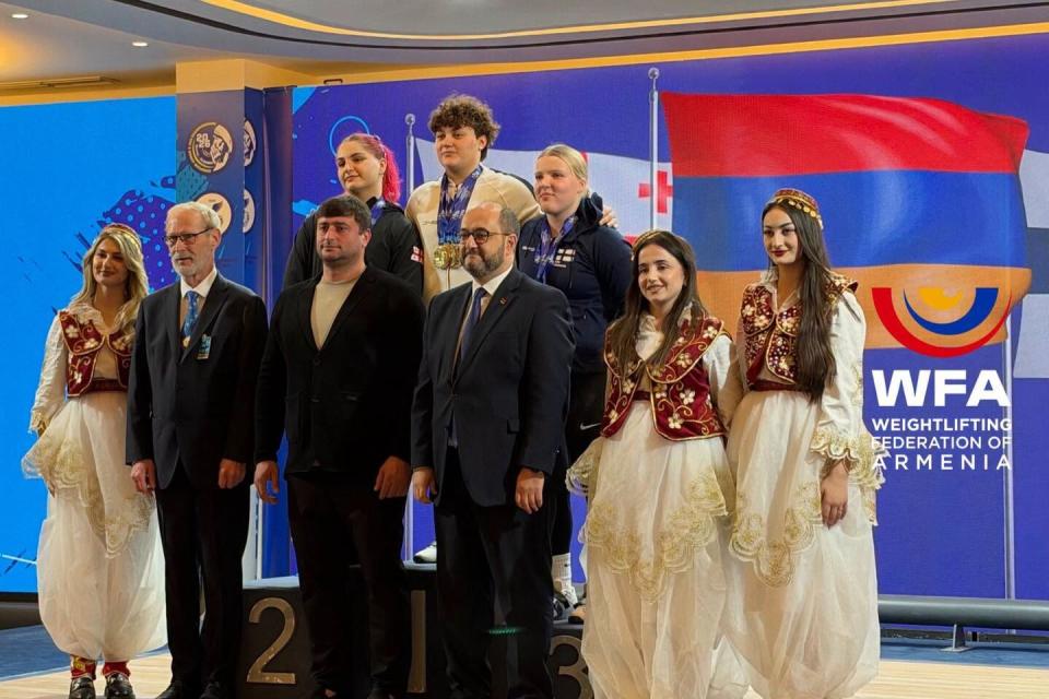 Armenian weightlifting federation president attends European Junior and U23 Championships in Albania