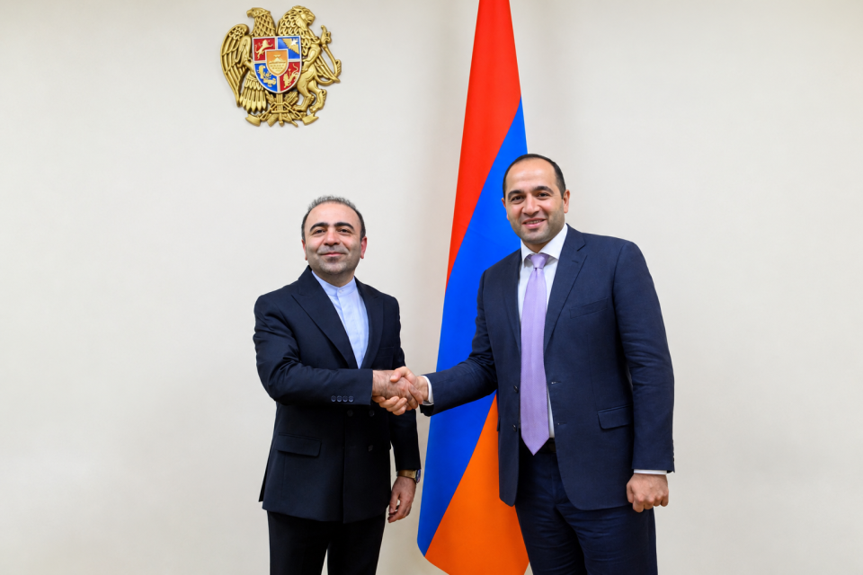 Դավիթ Թադևոսյանն ու Խալիլ Շիրղոլամին քննարկել են Հայաստանի և Իրանի միջև տեխնոլոգիական համագործակցության ընդլայնման հնարավորությունները