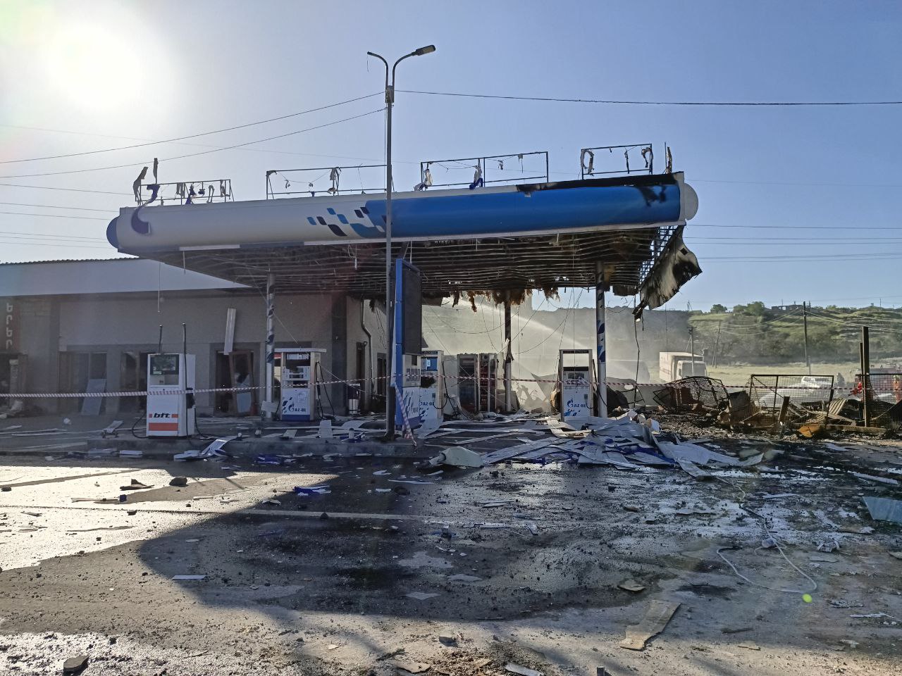 07.jpg (250 KB)