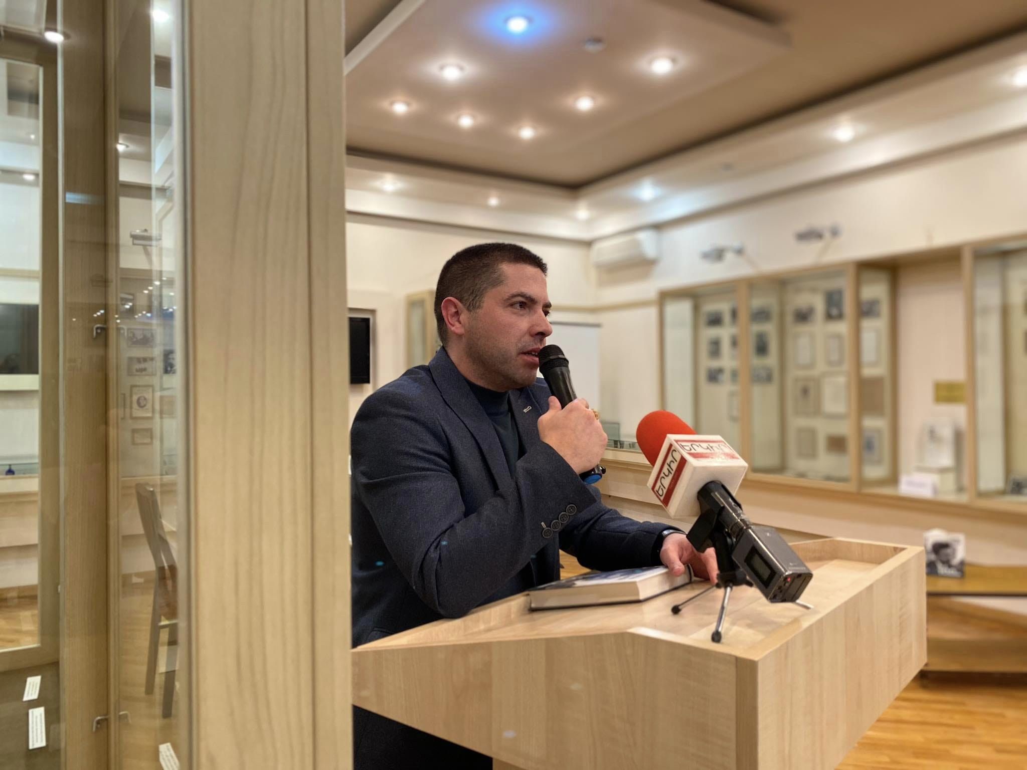 Sevak Ghazaryan.jpg (201 KB)