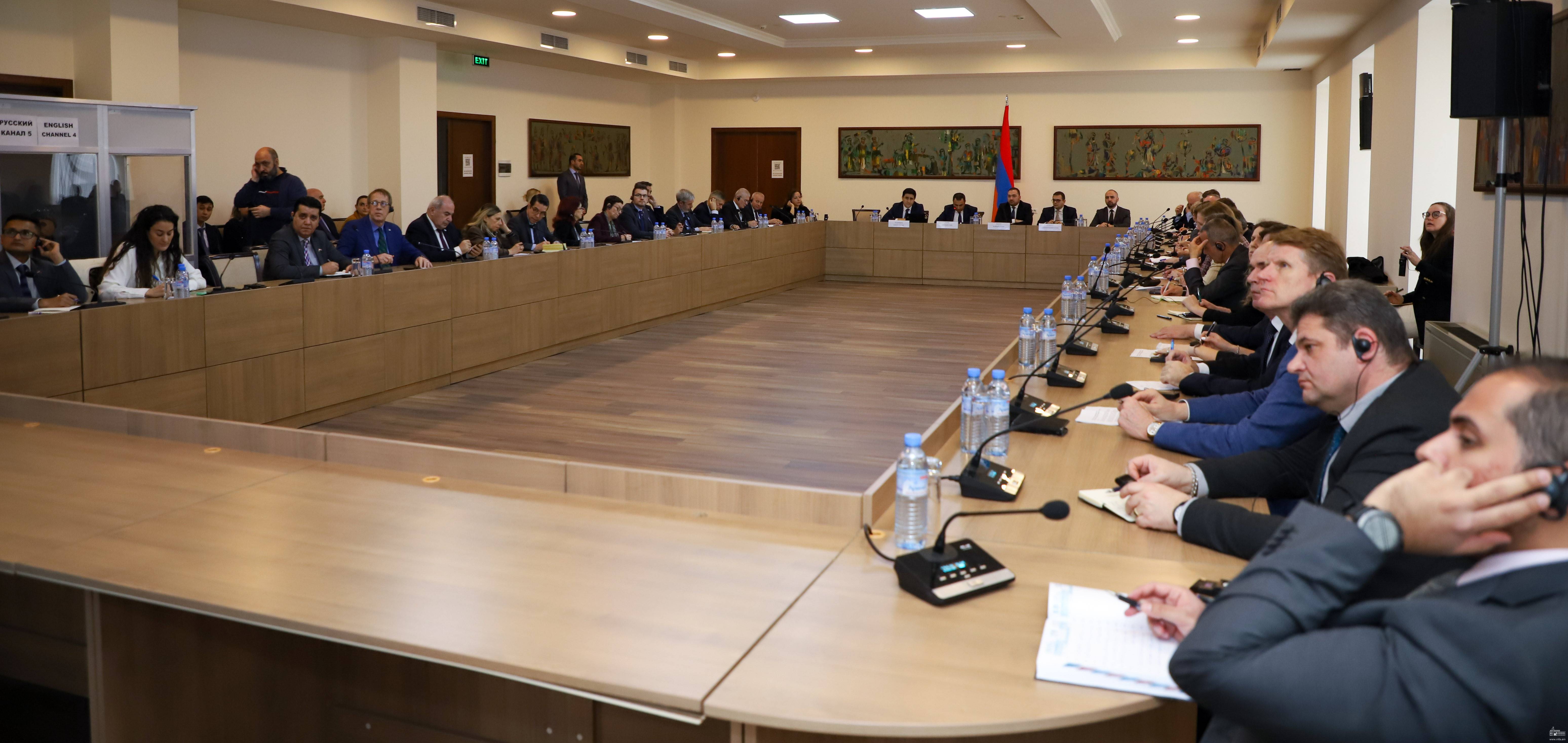 Armenian MFA presents details of the sabotage attack by Azerbaijani forces in NK to 
Ambassadors accredited in Armenia