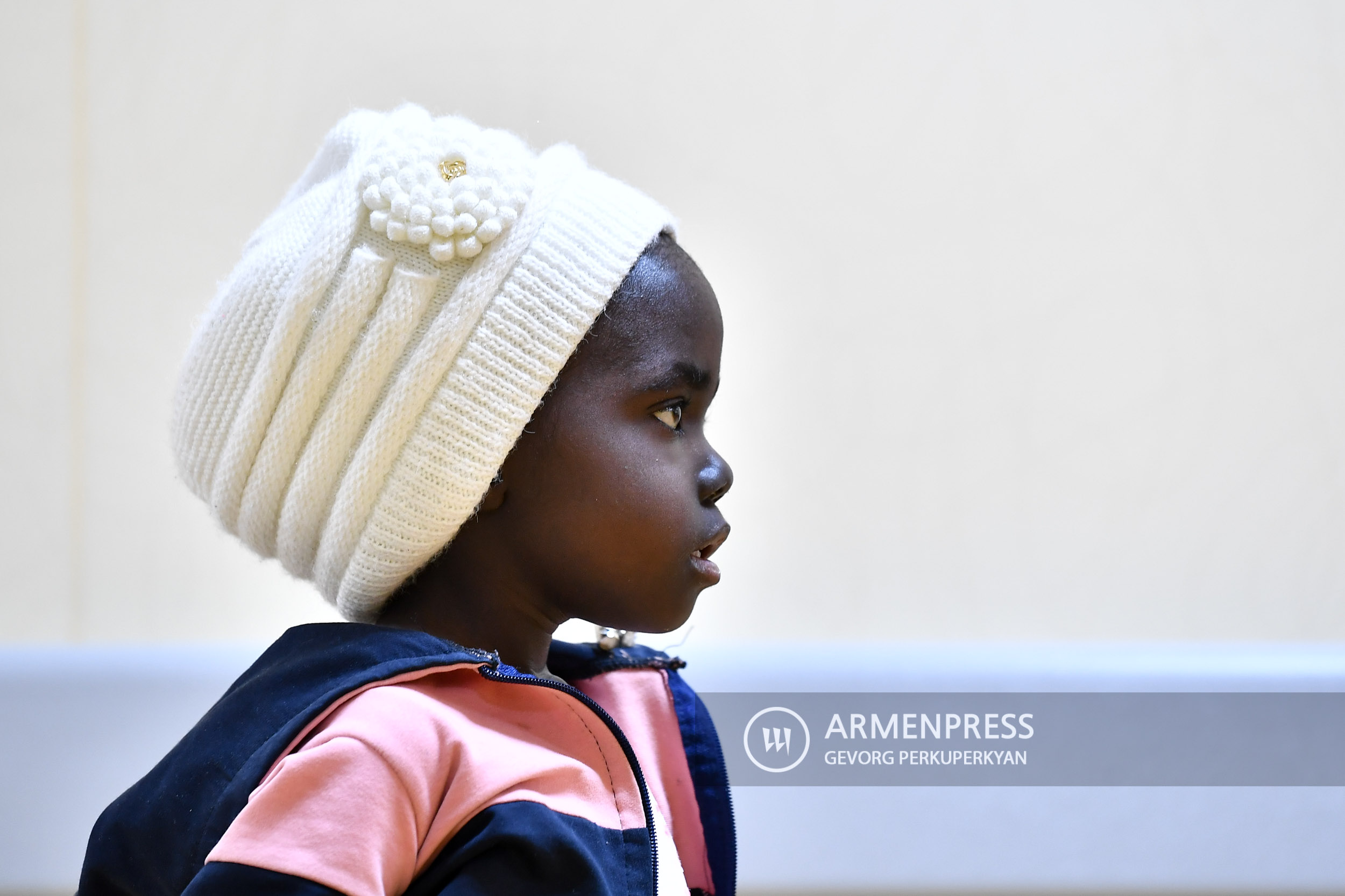 «Вы вернули улыбку моего ребенка»: армянские врачи подарили малышке из Уганды новую жизнь