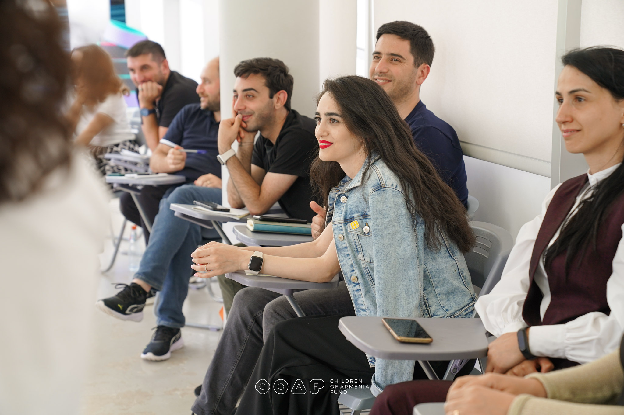 Audience (1).jpg (458 KB)