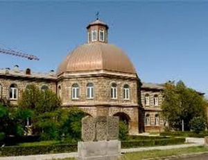 Holy Echmiadzin promotes religious tourism in Armenia