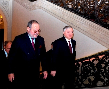 Edward Nalbandian discussed with Minsk Group Co-Chairs the release of blood-mad Safarov 