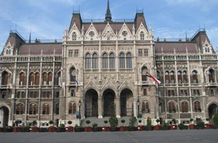 Венгерские армяне намерены осудить правительство Венгрии в связи с экстрадицией 
преступника Рамиля Сафарова