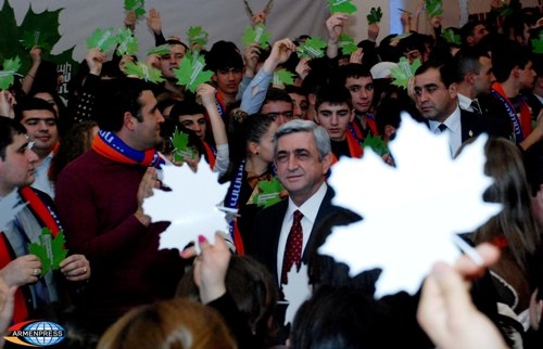 Security factor provides people's support to Serzh Sargsyan: Le Figaro