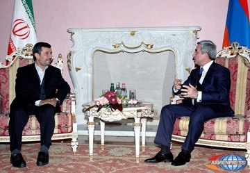 Mahmoud Ahmadinejad congratulated Serzh Sargsyan 