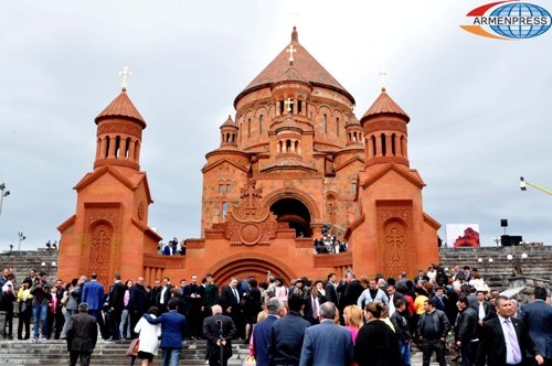 Newly-built St. Johannes Mkrtich Church of Abovyan city consecrated