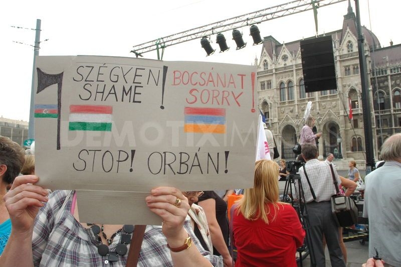 Армянская община Венгрии неустанно напоминает властям этой страны о последствиях 
«сафаровской сделки»