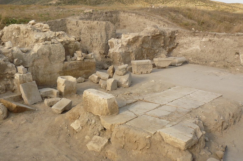 Азербайджанцы не могут примириться с существованием открытого во время 
раскопок армянского города Тигранакерт