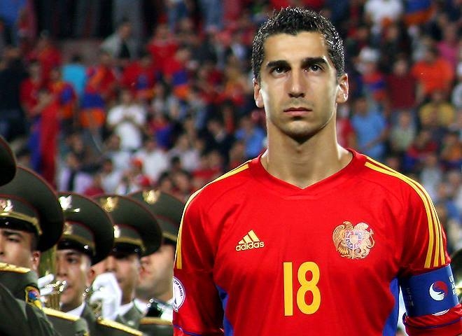 Henrikh Mkhitaryan Biography - Armenian footballer (born 1989)