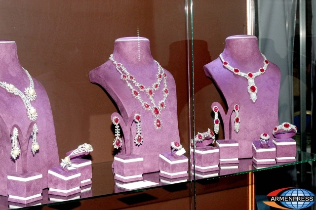 Интерес к международной ювелирной выставки «Ереван Шоу-2013» резко возрос