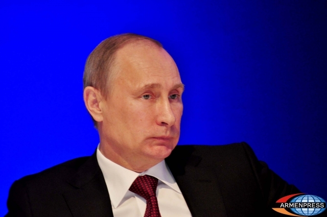 Путин во вторник обратится к Федеральному Собранию в связи с принятием Крыма в 
состав РФ