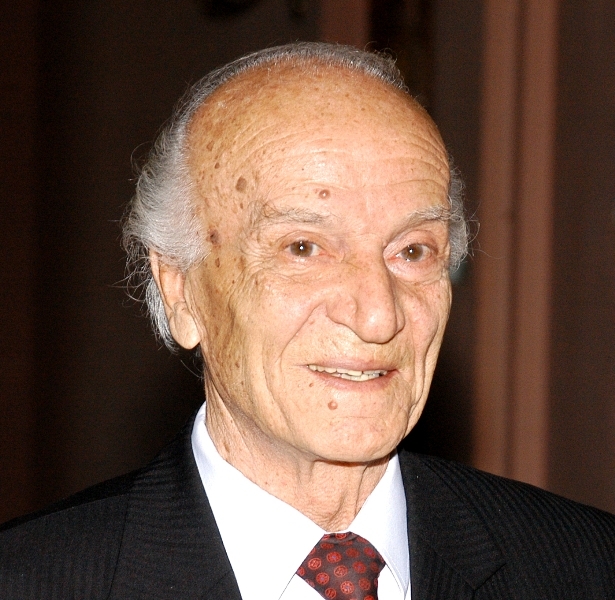 Former Director of Matenadaran Sen Arevshatyan passed away