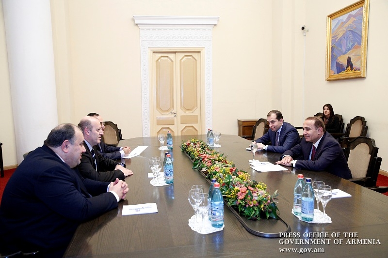 Премьер-министр Армении принял руководителей Социально-демократической партии 
«Гнчакян»