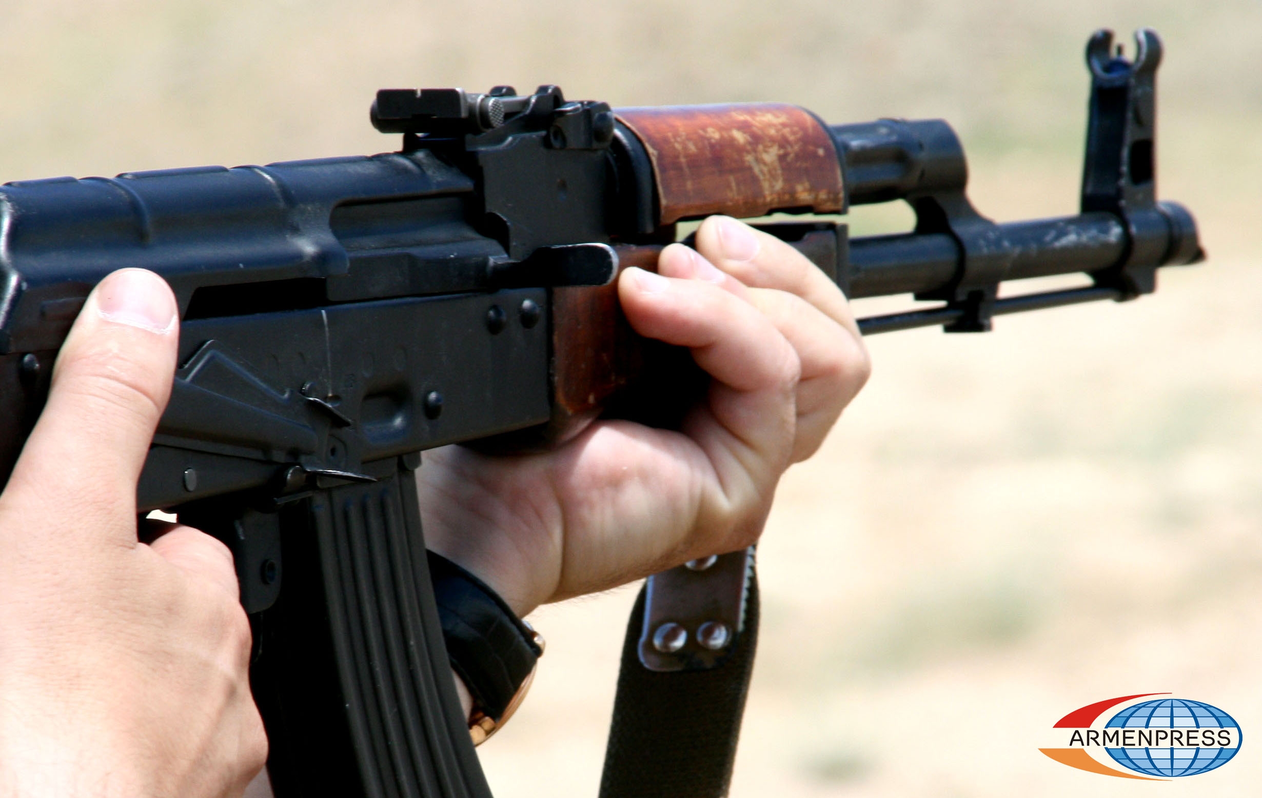 Руководитель снайперской группы Азербайджана убит выстрелом армянки