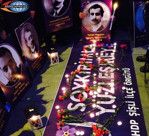 People in Istanbul demand from Turkey to recognize Armenian Genocide