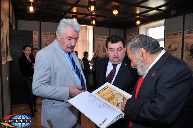 В Национальном архиве Армении состоялся показ плакатов “Окно АрмТАГ-а”
