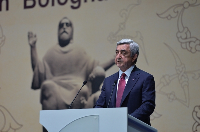 Неслучайно, что даже в самые тяжкие дни Геноцида армяне спасали книги: президент 
Армении 