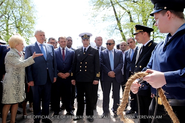 Mayor of Yerevan Taron Margaryan paid tribute to victims of Battle of Tsushima
