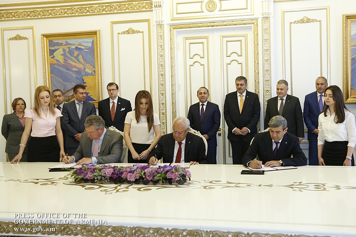 В правительстве Армении подписали договор о продаже имущества Воротан-ГЭС