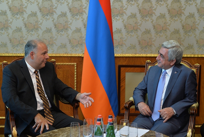 Serzh Sargsyan highly evaluates Armenian-American political dialogue level