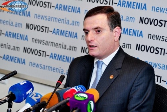 Председатель Постоянной комиссии НС Армении по внешним сношениям 
обсудил с европарламентариями нагорно-карабахский вопрос