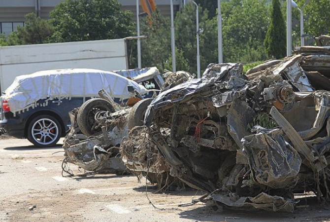 Страховые компании начали возмещать ущерб пострадавшим в Тбилиси