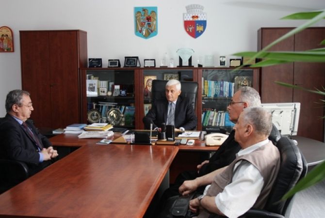 Посол Армении в Румынии встретился с армянской общиной Фокшана