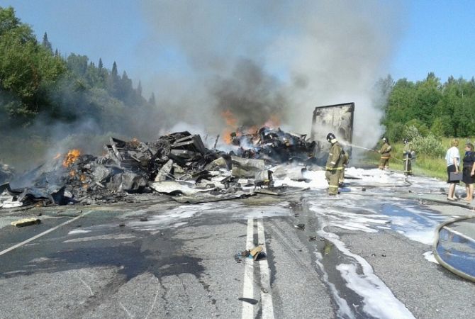 Road accident in Krasnoyarsk leaves 11 dead