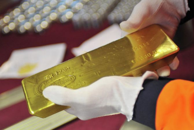 Gold prices in international market continues to fall, dollar goes up