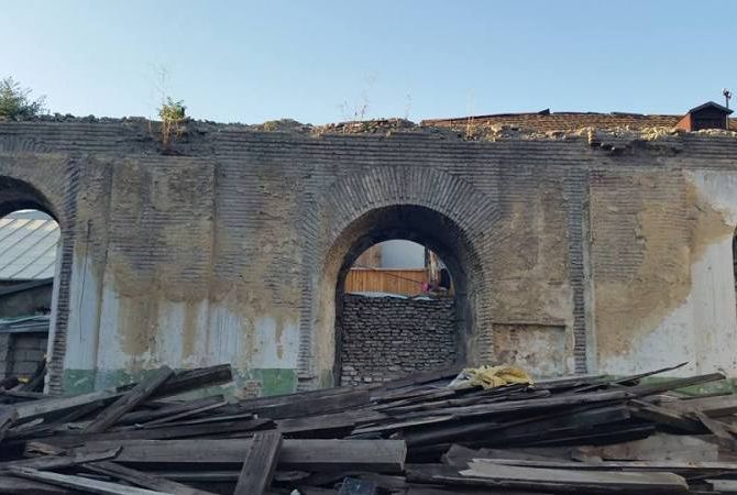 St. Minas Church in Tbilisi - under collapse danger