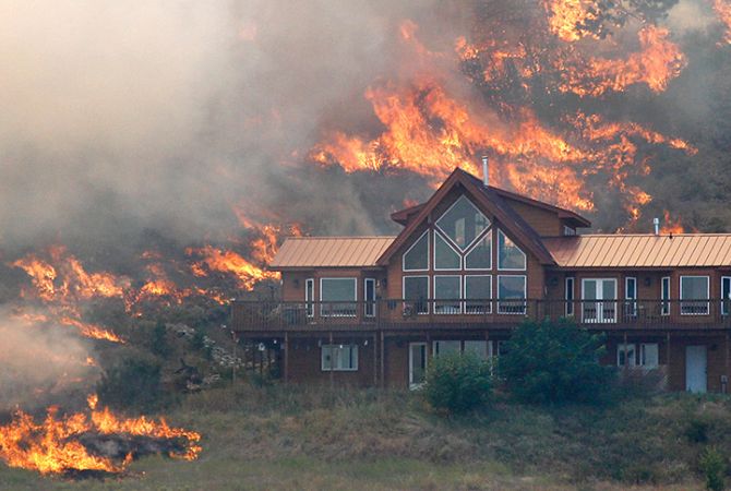 Штат Вашингтон в США охватили сильнейшие за его историю лесные пожары