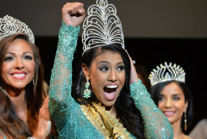 Ashley Burnham crowned as Mrs. Universe