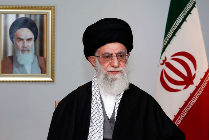 Хаменеи: сохранение санкций приведет к краху ядерной сделки