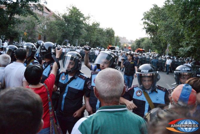 48 задержанных на проспекте  Баграмяна отпущены