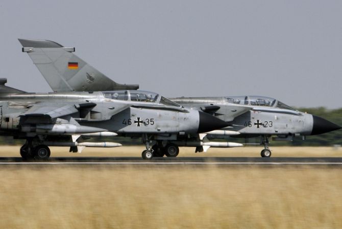 
СМИ: США разместят на немецкой авиабазе новые атомные бомбы
