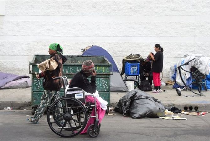 Лос-Анджелес: бездомные угрожают безопасности
