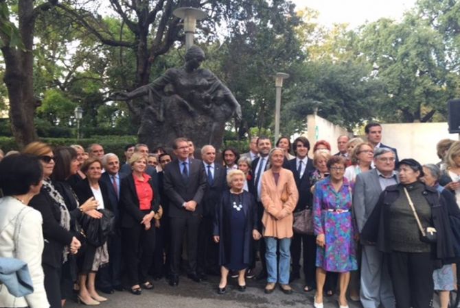 В Марселе установлен памятник  к 100-летию Геноцида армян