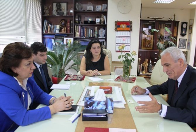 Ալբանիայի հայկական համայնքի ներկայացուցիչներն այցելել են Սփյուռքի նախարարություն