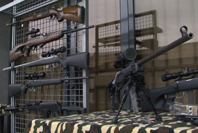 Правительство Армении продлило сроком на пять лет лицензию ЗАО «Аспар Армс» по 
производству боевого оружия
